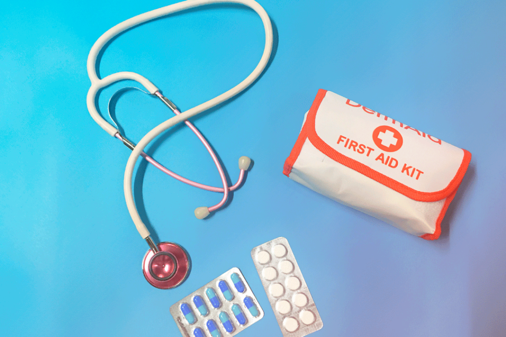 picture of a first aid kit and stethoscope