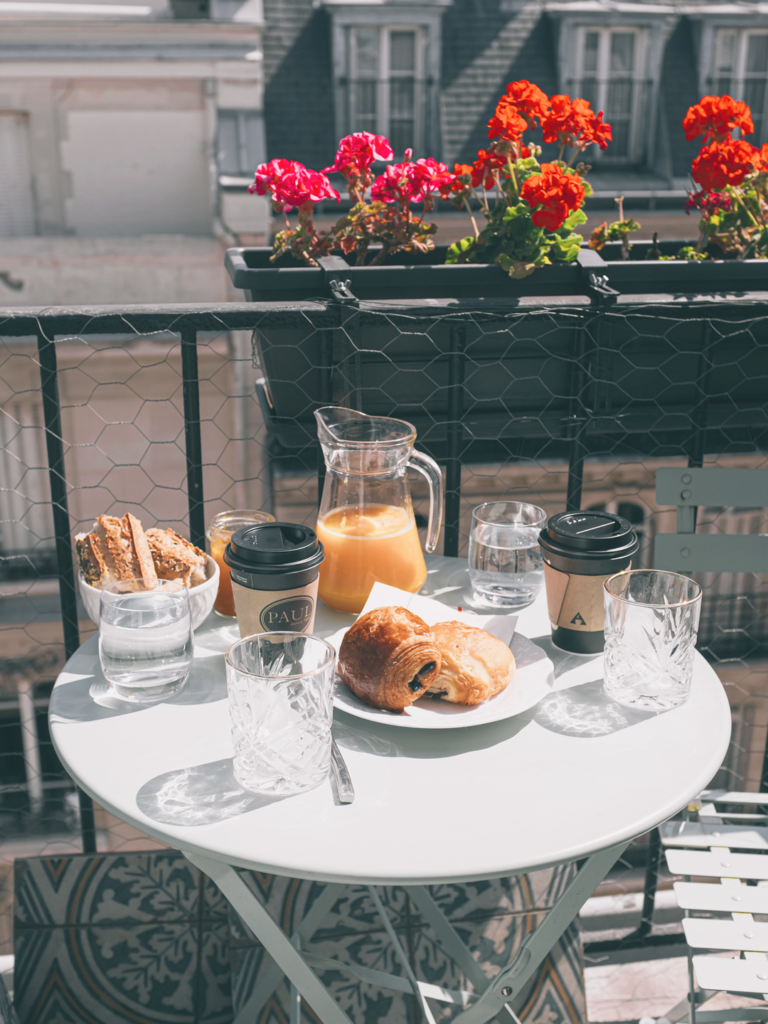 business travel compliance - breakfast outside