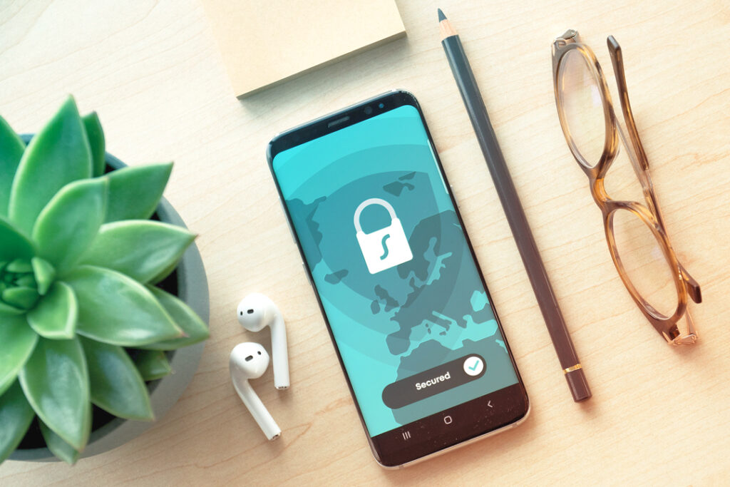 mobile phone screening a call
