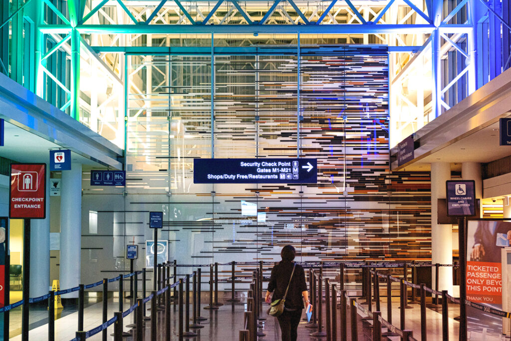 Empty airport check in line due to supply chain issues